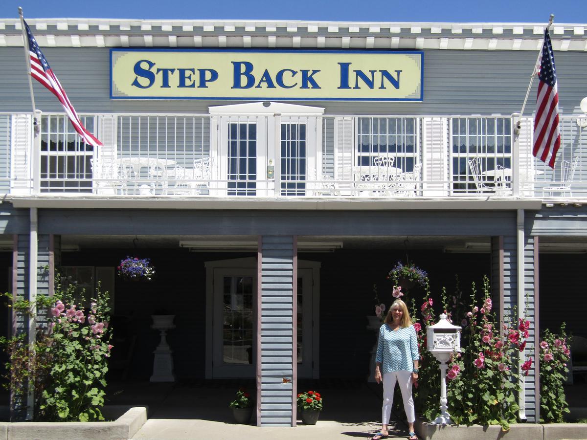 Step Back Inn Aztec Eksteriør billede
